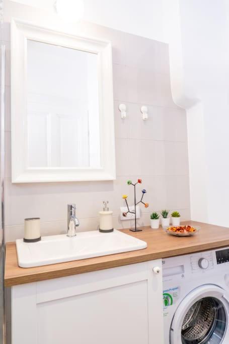 Central And Comfy 2Bdr Apartment Near Parliament Belgrad Zewnętrze zdjęcie